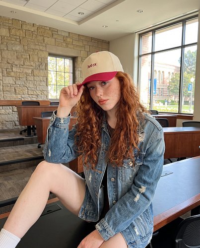 Your loss looks good on me. 💋

Hot Ex – Color Block Baseball Cap.