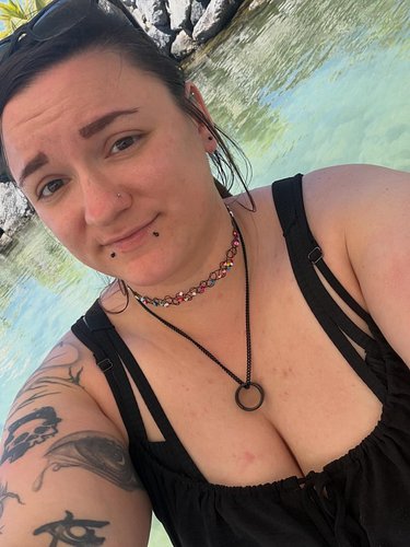 Take me back … but with extra sunscreen 😅 

#honduras #royalcaribbeancruise