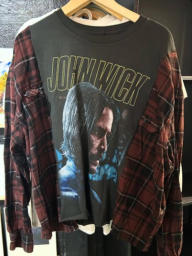 Moreshirtsmoreshirtsmoreshirts! Available @waldosandco or message me to snag ✌🏻

_______
#johnwick #gratefuldead #wutang #wut...