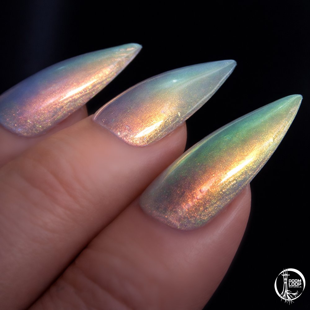 THE HUNGRY LIGHT - Glowy Pastel Multichrome Nail Polish product image (3)
