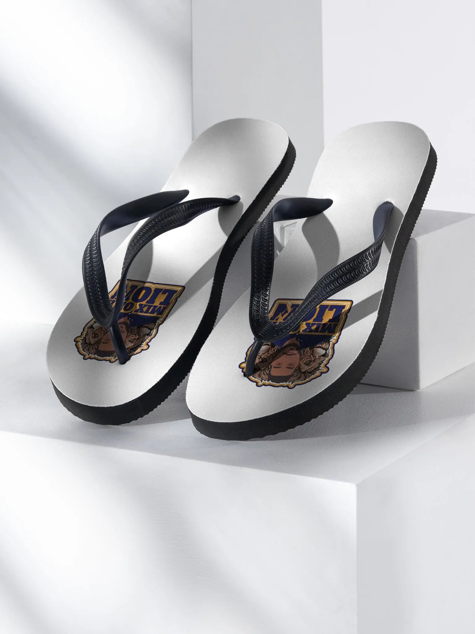 Lion foot product image (1)