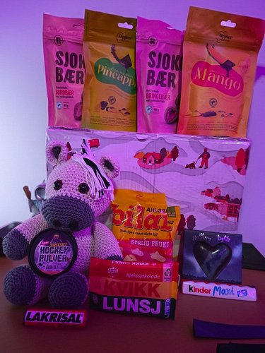I am SO honored to have been given such an amazing gift from one our friends in Norway! I STILL can't believe that was your f...