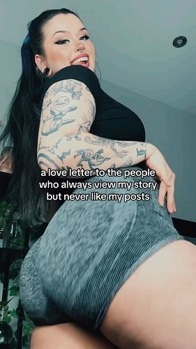 Thanks for being a fan 🖤

.
.
.

#jragon #explore #explorepage #girlswithtattoos #tattoos #tattedgirls #altgirls