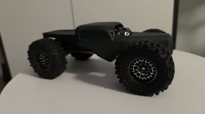 SCX24 Pickup Body shopped and trimmed product image (2)