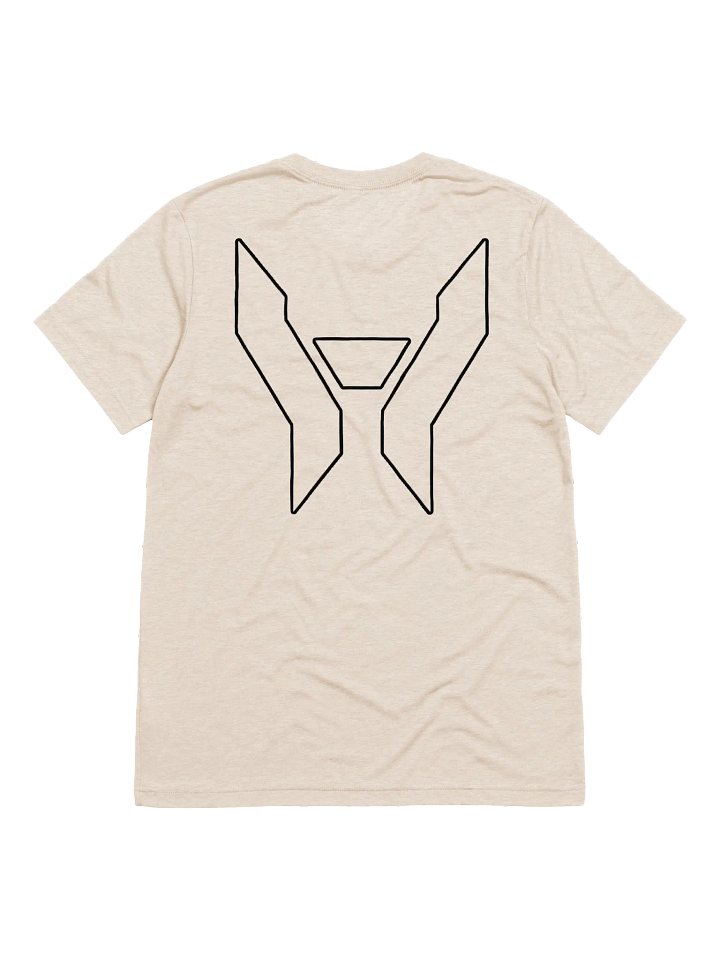 emblem back minimalist tee product image (9)