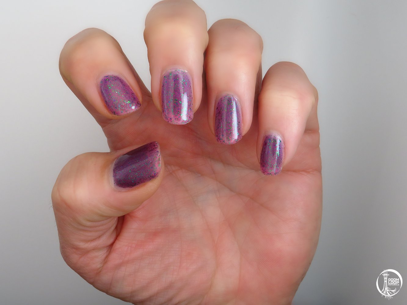 COUCH FKR - Dark Plum to Pink Thermal Green Flake Nail Polish product image (10)