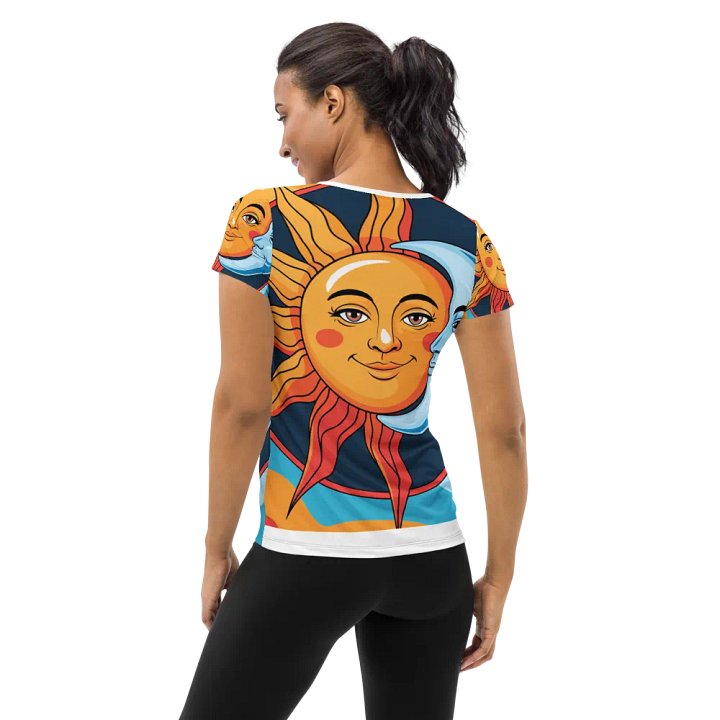 Graphic T-shirt product image (2)
