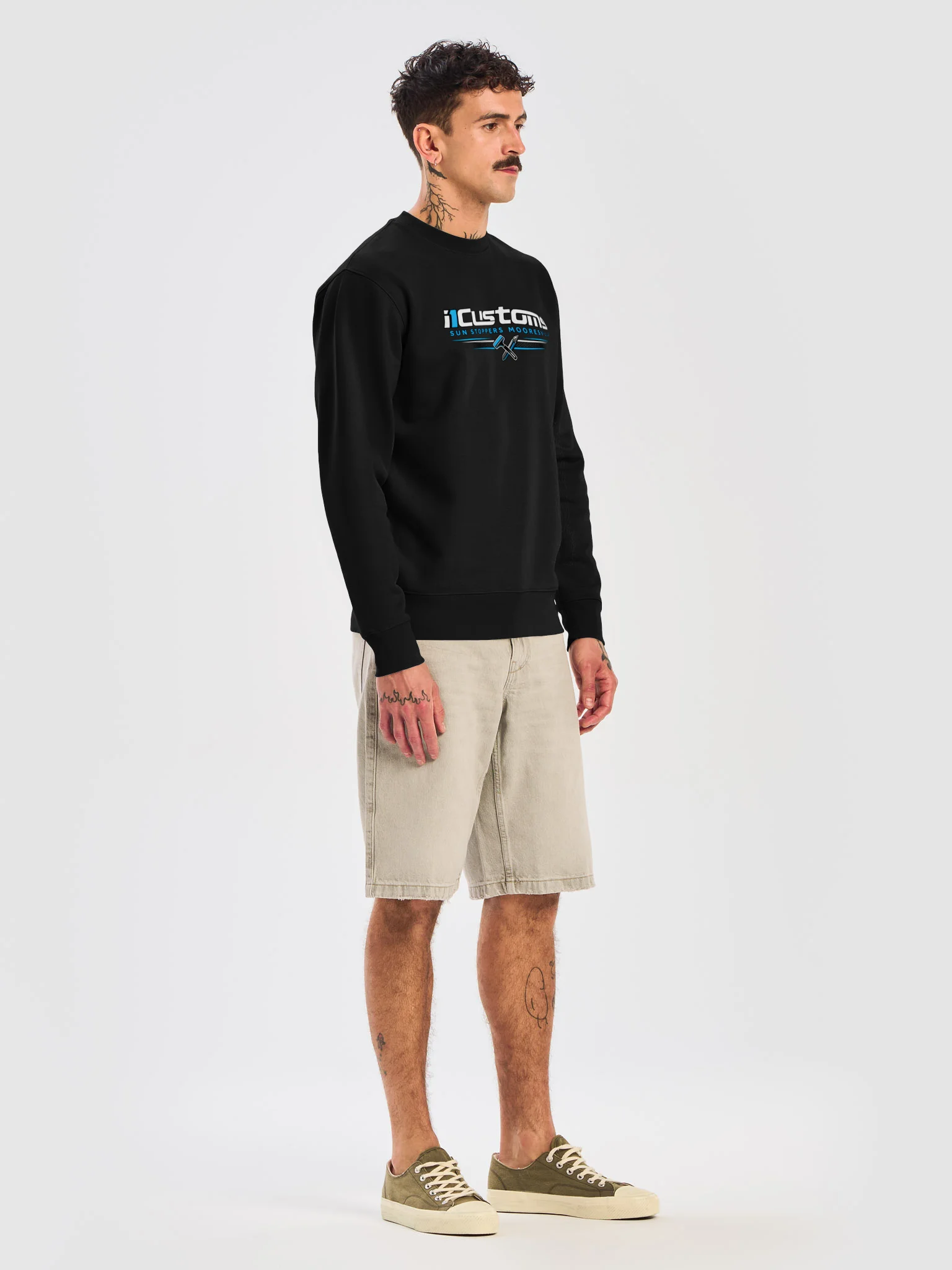 Sweatshirt product image (25)