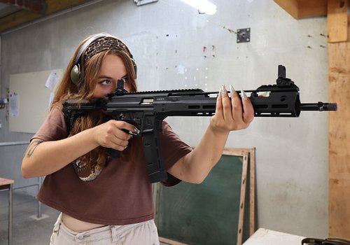 Lucansky Arms Stinger 9

Présenté en 2025, le Stinger 9 est l’un des premiers produits de Lucansky Arms, une jeune entreprise...