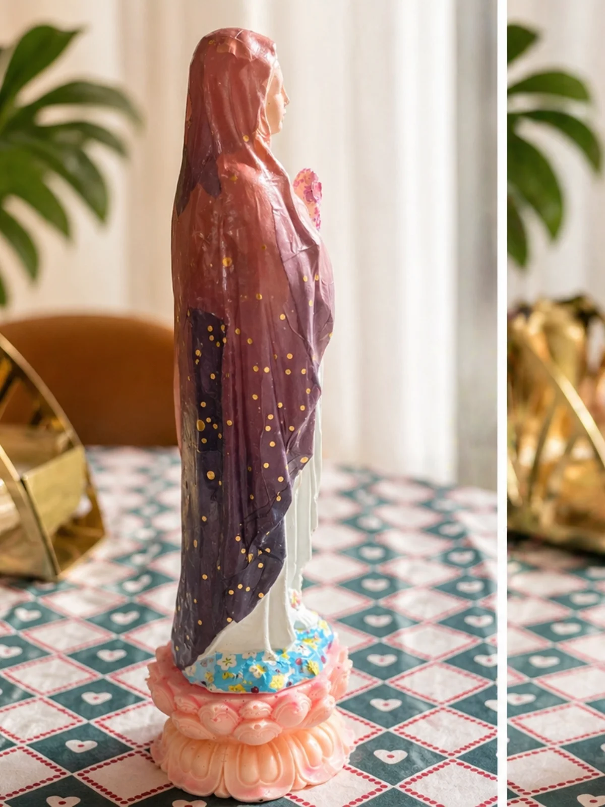 Hand-Painted Virgin Mary Statue 27cm product image (3)