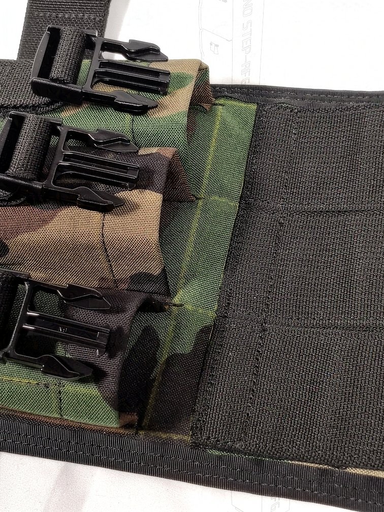 'Ready to ship' Gen-1 Drop leg MP5 Pouch, Woodland/black product image (5)