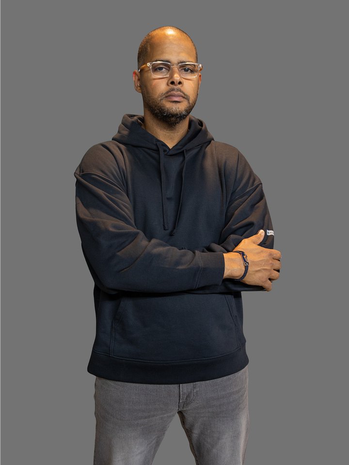 GUILLOVELO ELEVATE SOFT HOODIE product image (1)