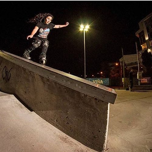 Desde #valparaiso @kari.rulitos 🔥❤️ #latinasporelmundo #bladies #rollfem