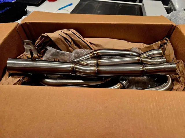 The new exhaust looks great! M4 makes quality pieces but I think they'll look better in a month. More to come!