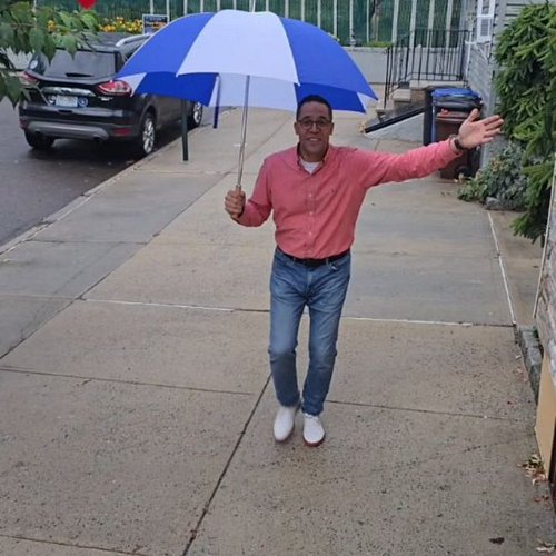 The 🌦 can't stop the most important parade...leading to the voting booth in your neighborhood. Join us on livestream on @yoso...