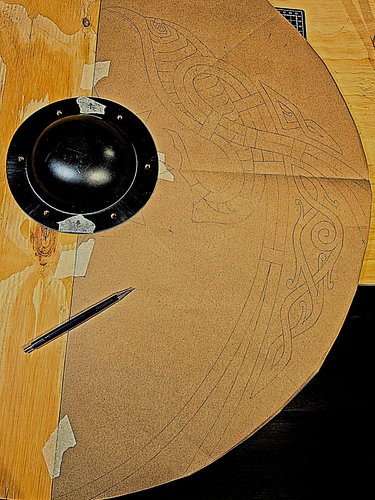 Raven motif ✏️

A few more tweeks of detail, then it will be ready to be put upon the wooden surface 🛡

A lot of work and thi...