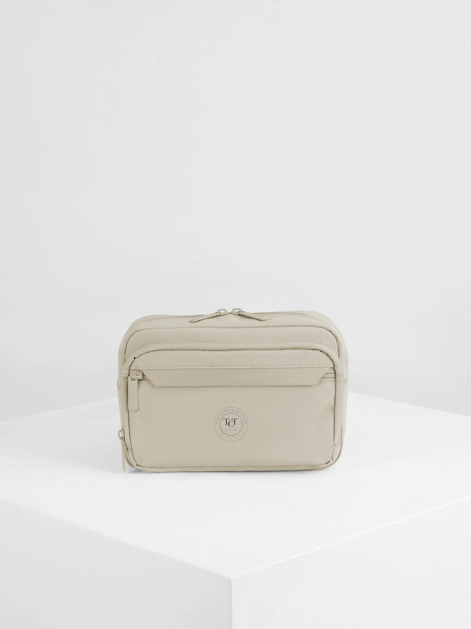 Cross Body Bag product image (1)