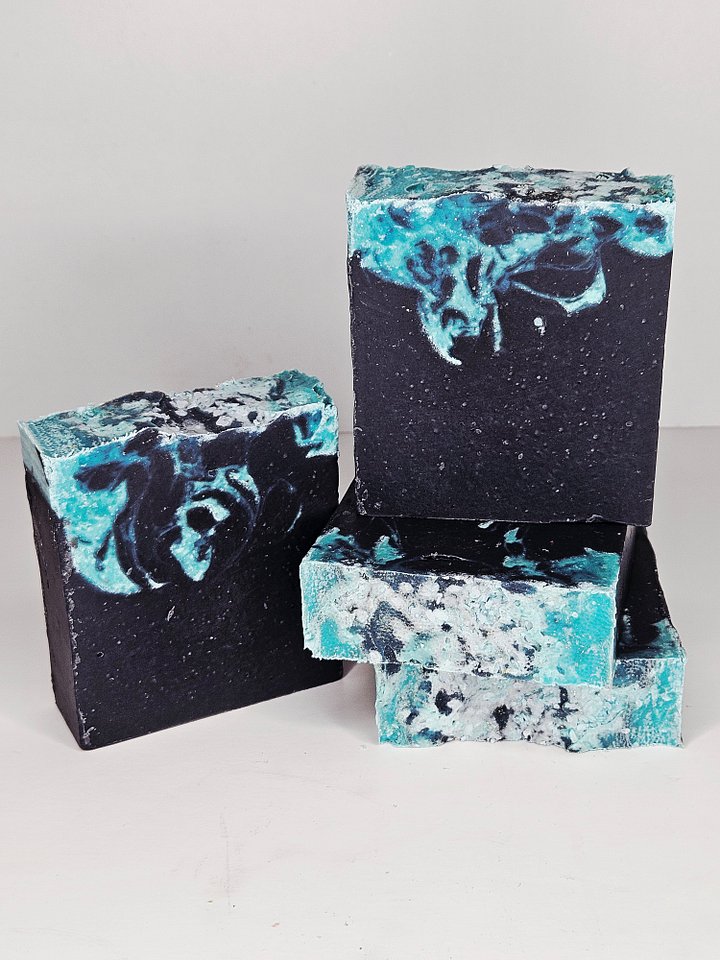 Luma | Blue Agave and Vetiver product image (1)
