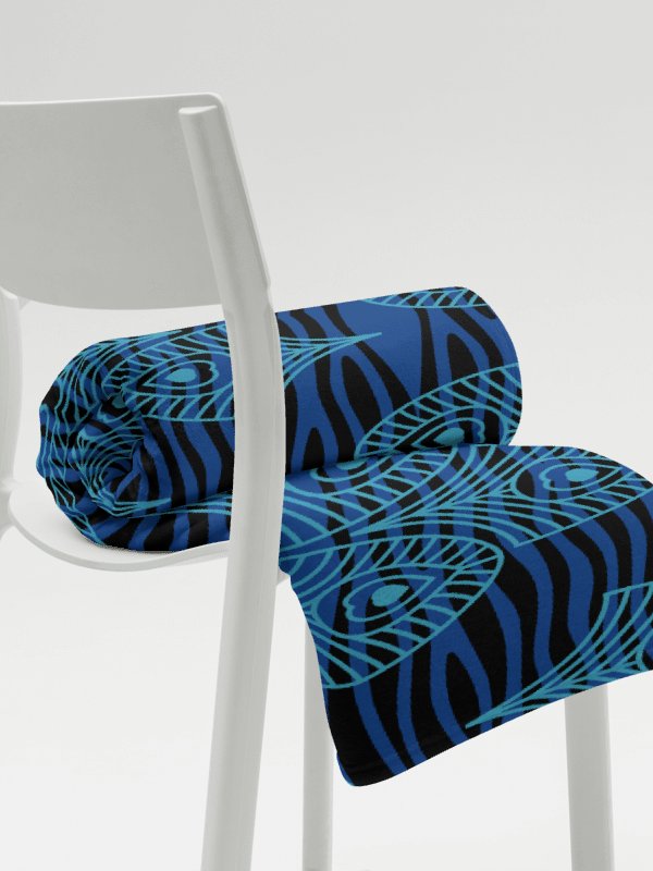 Blue Peacock Feathers Paradise Throw Blanket product image (6)