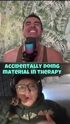 Just two comedians who have both accidentally started doing material for their therapists…
This week on @superexcitedpod hila...