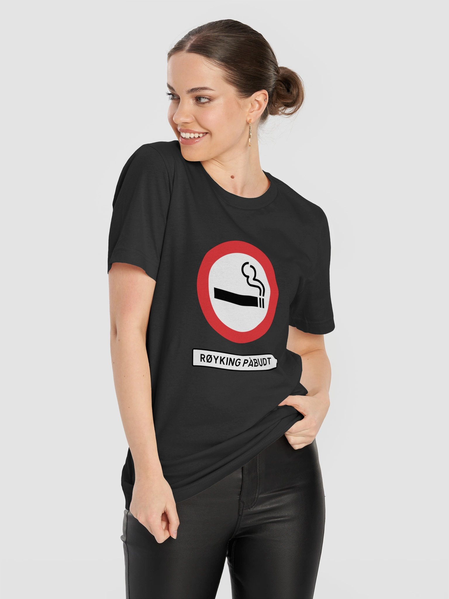 "Røyking påbudt" T-Skjorte product image (2)