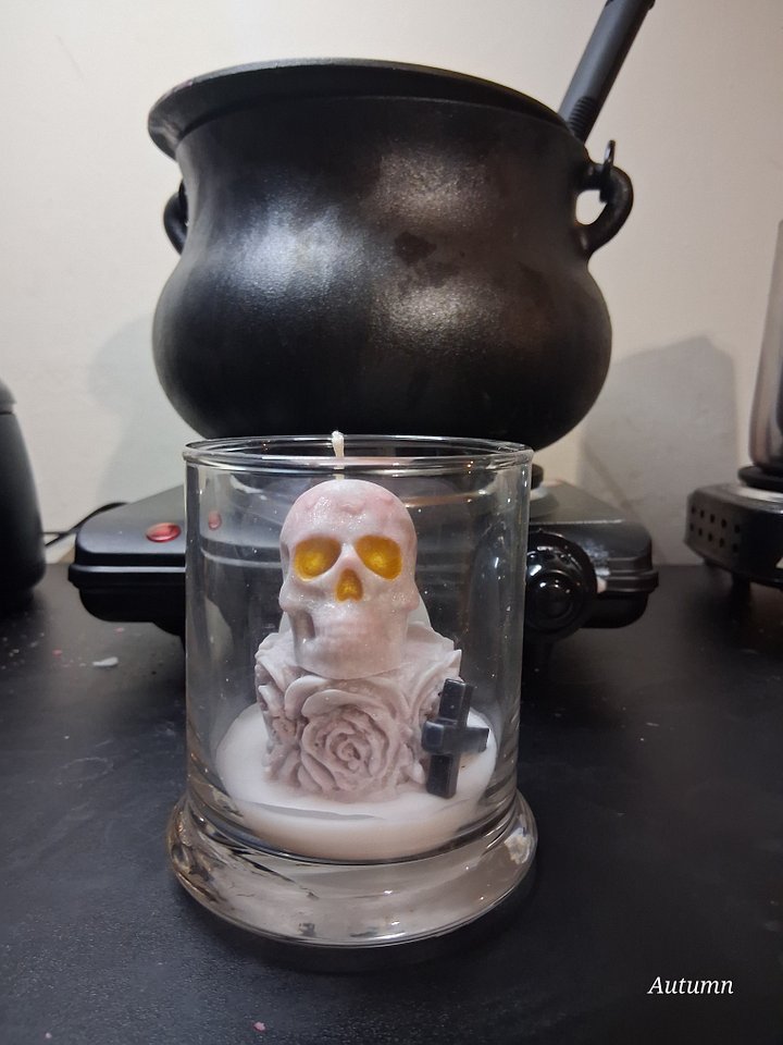 Decorative Gothic Skull Candles product image (1)