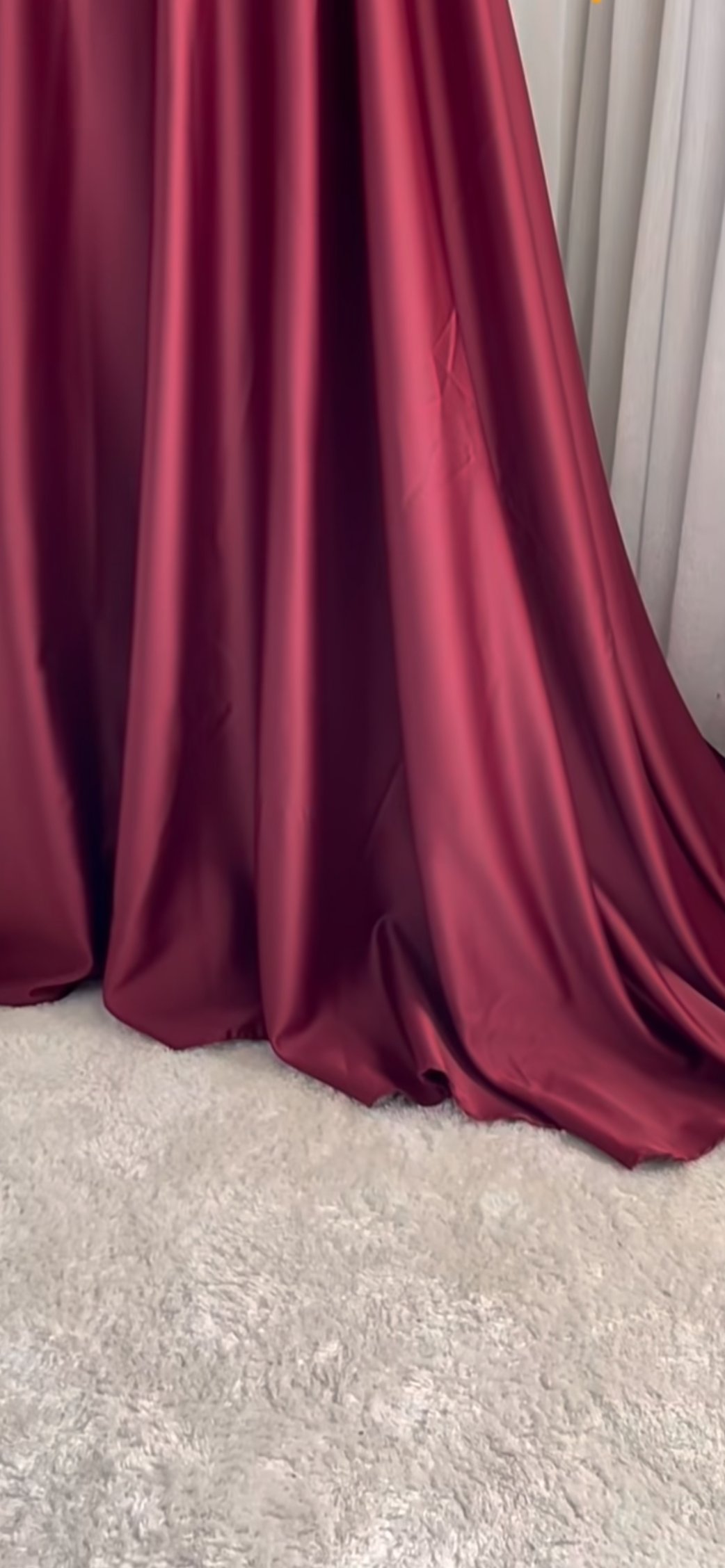 Luxury dress product image (3)