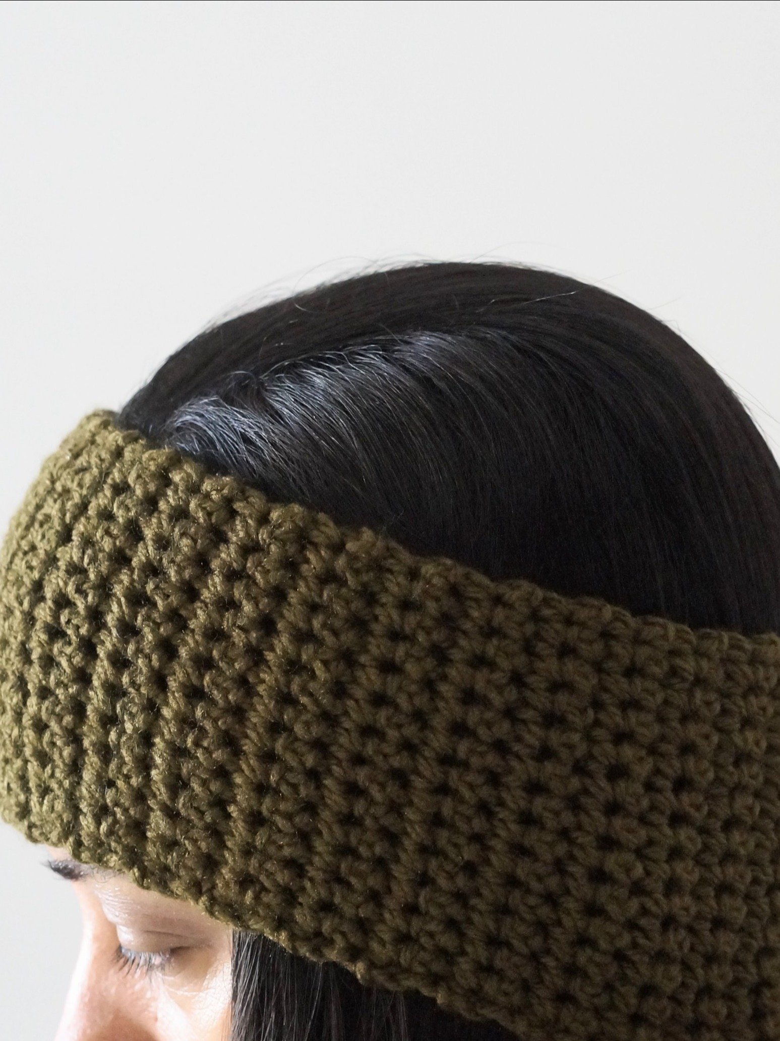Simple earwarmer crochet pattern product image (1)
