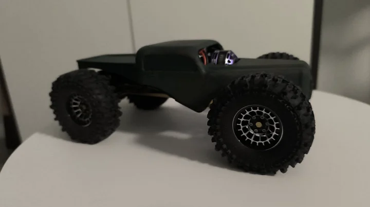 SCX24 Pickup Body shopped and trimmed product image (2)