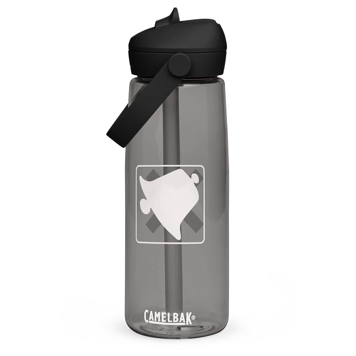 X Marks the Sip: CamelBak Thrive® Flip Straw Water Bottle product image (3)