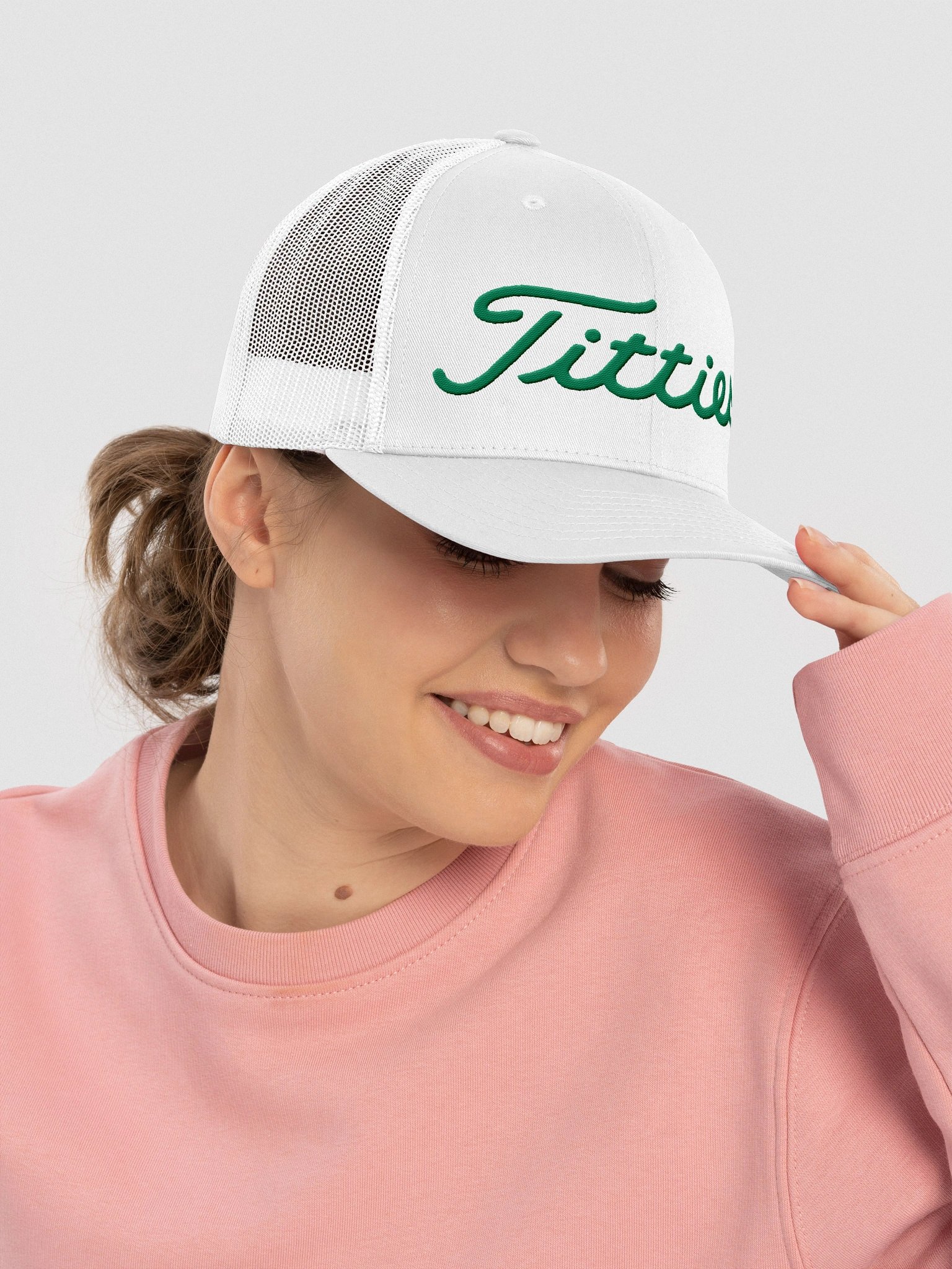 PRO V1 Trucker Hat WG product image (5)