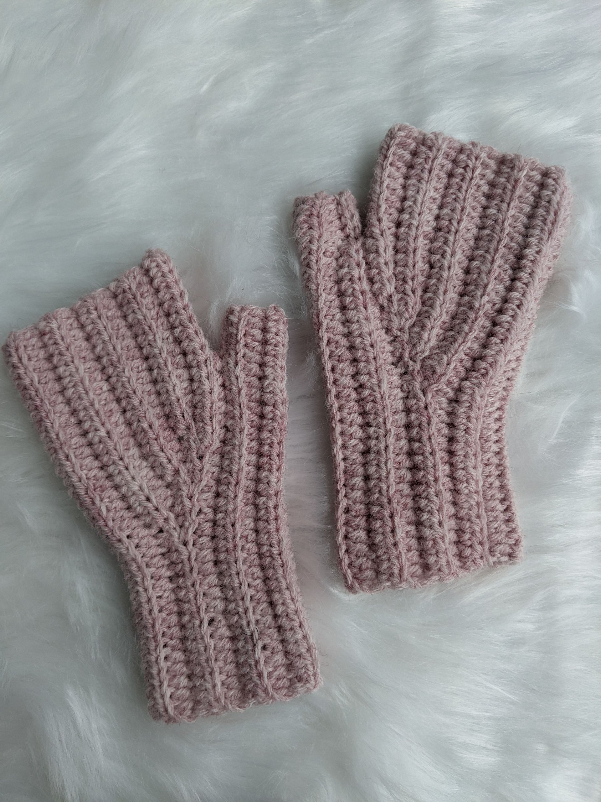 Crochet Wrist Warmers Pattern product image (4)