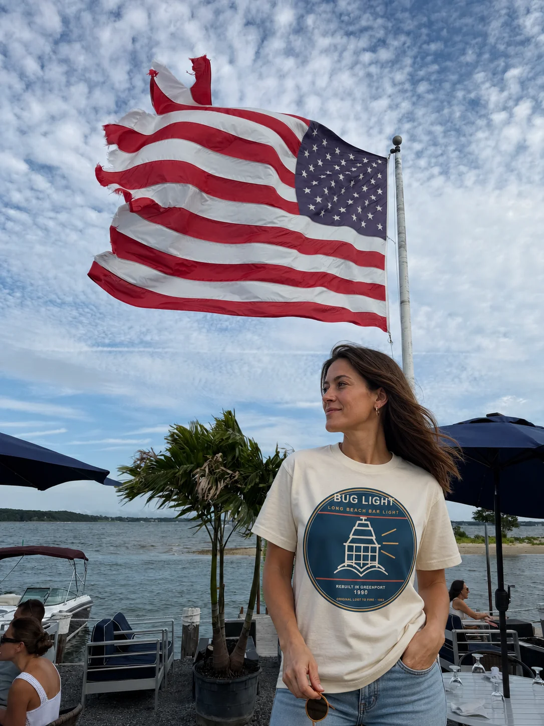 Bug Light Heavyweight Tee product image (7)