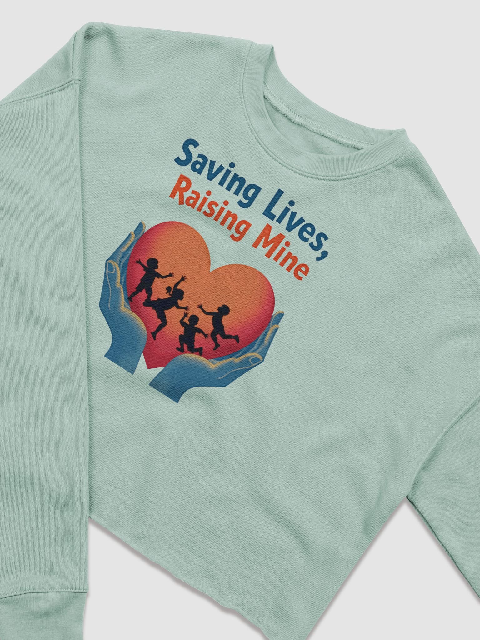 Medical Moms and dads, multitasking Heroes Crop Sweatshirt product image (8)