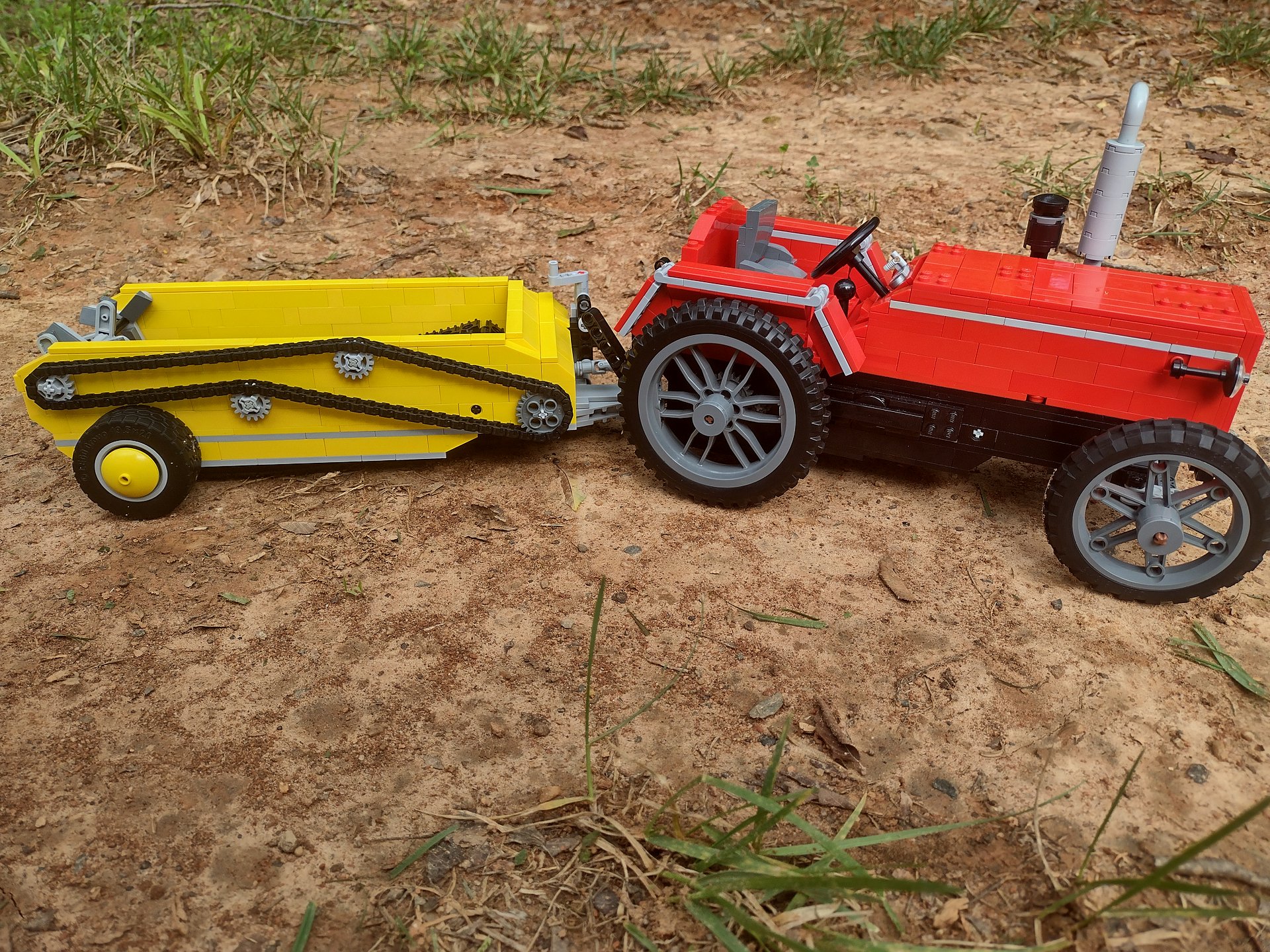 Manure Spreader for Working Tractor MOC Instructions product image (3)