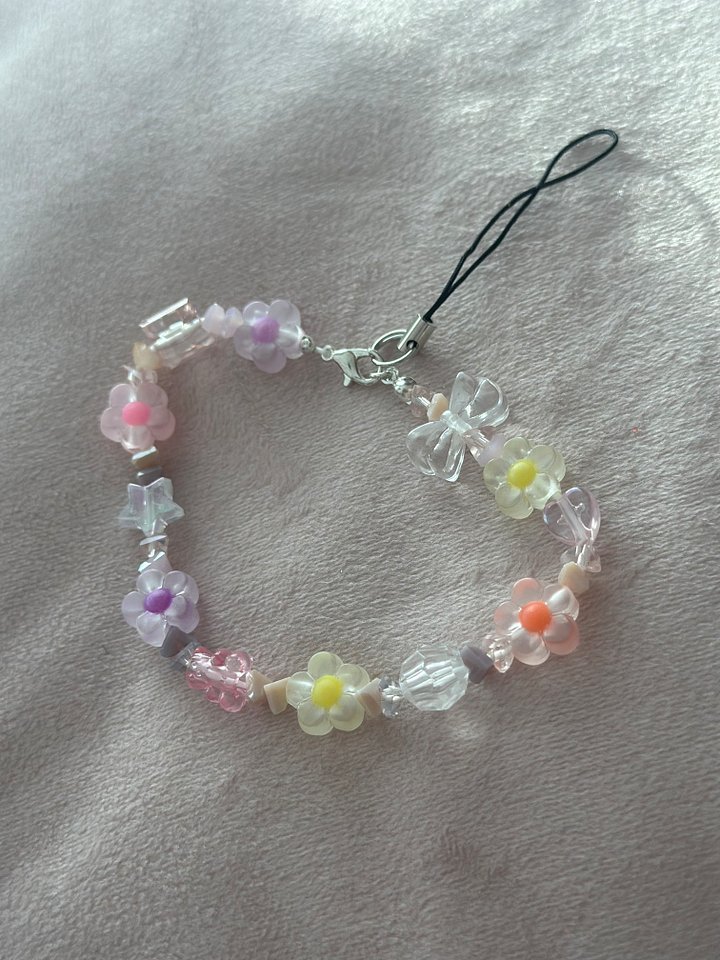 💖✨ Girly Y2K Pastel Phone Charm Bracelet ✨💖 product image (1)