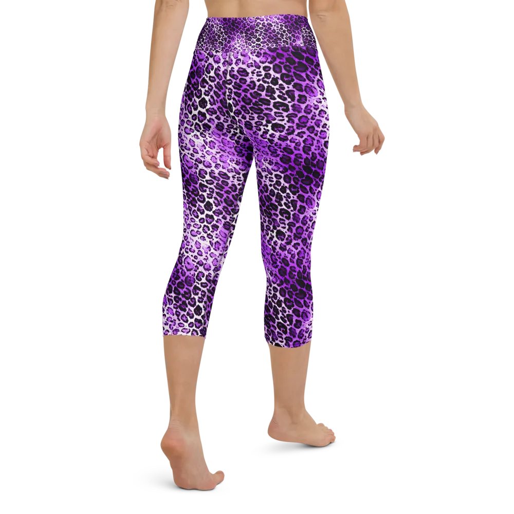 Purple Leopard Pattern Capri Leggings product image (3)