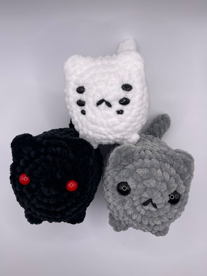 Loaf Cat product image (1)