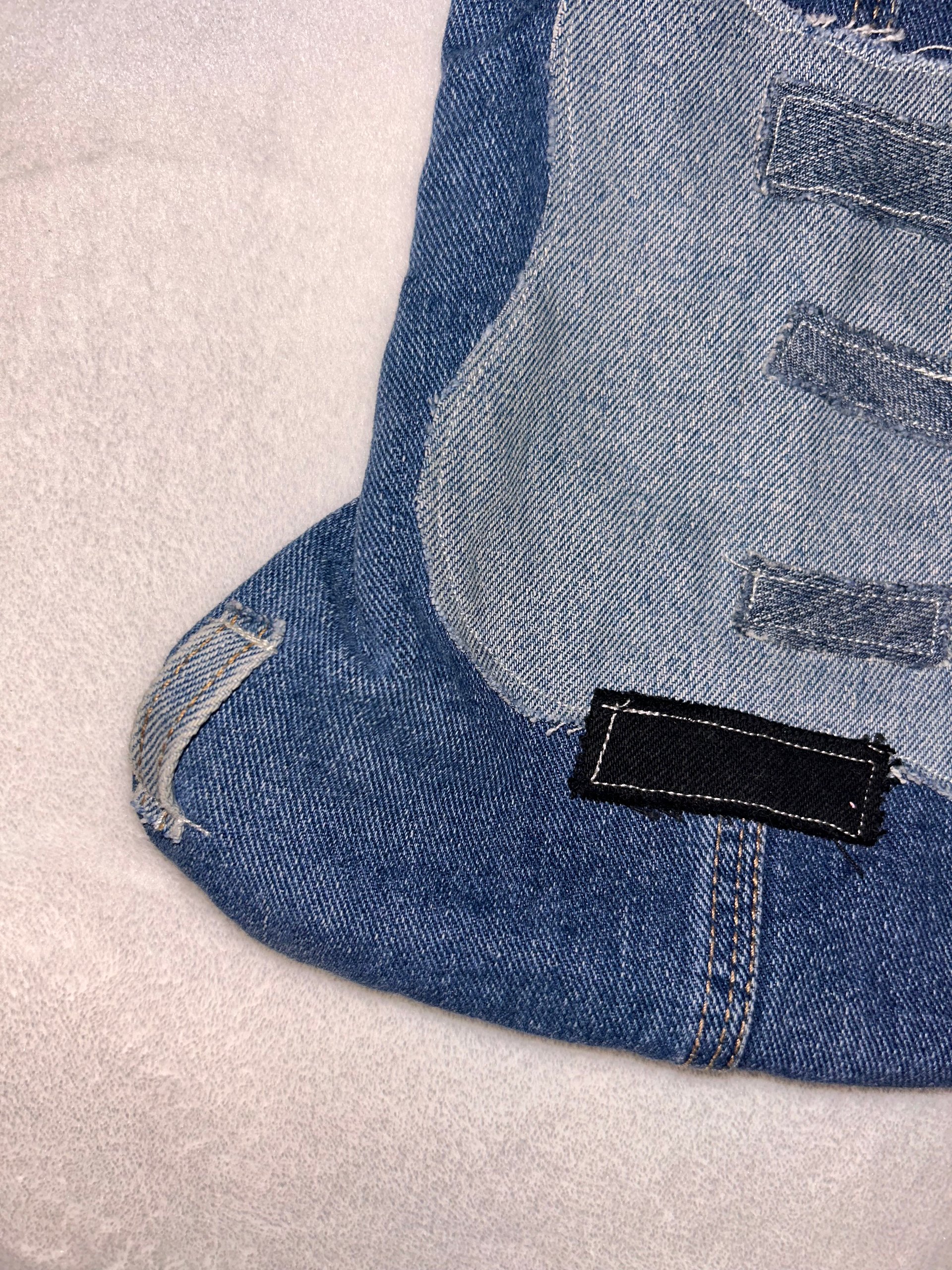 Mini guitar crossbody bag product image (3)