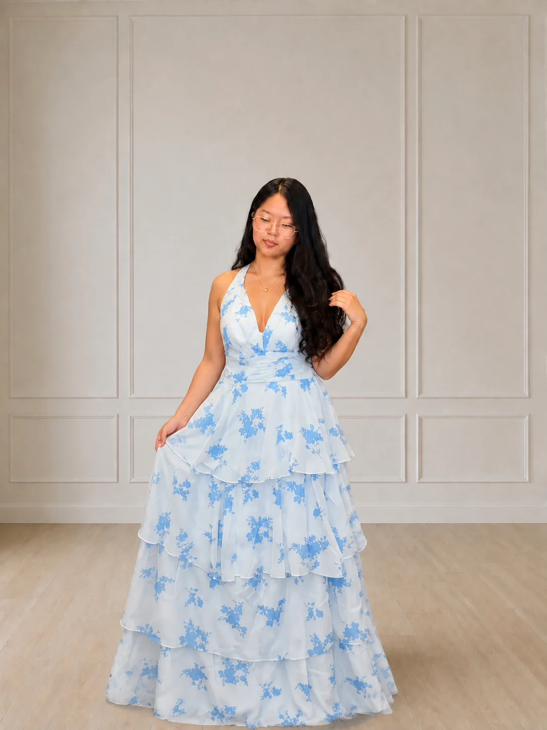 Luxury dress product image (1)