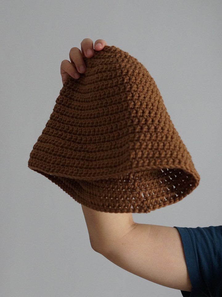 Double crochet bucket hat pdf pattern product image (2)