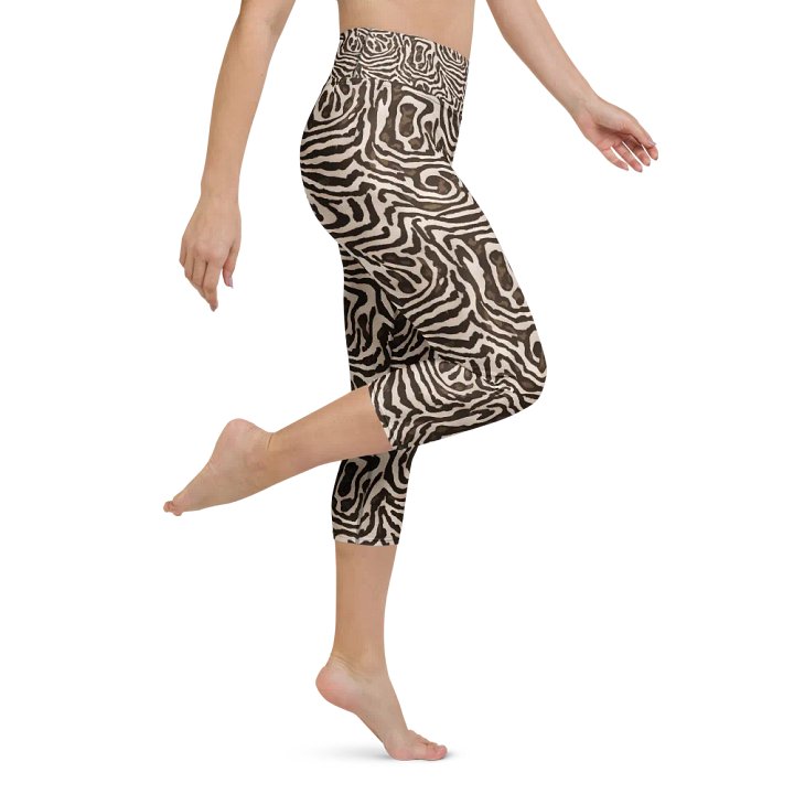 Brown Snake Capri Leggings product image (1)