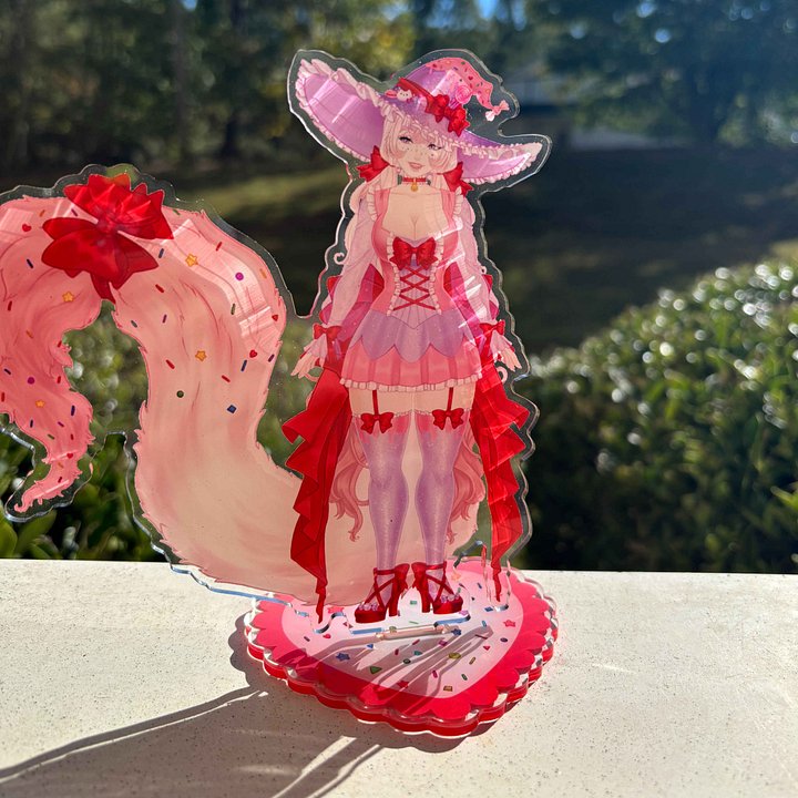 Sugie Acrylic Standee [PREORDER] product image (2)