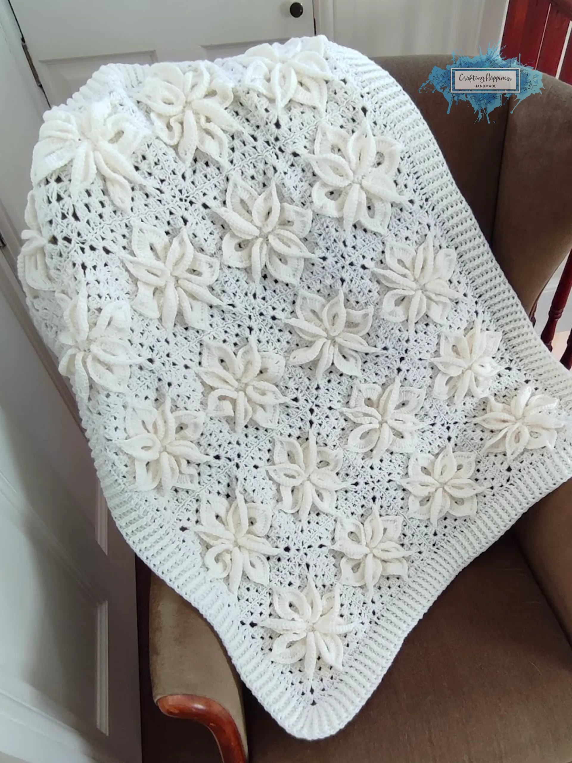 White Poinsettia Crochet Afghan Pattern | Flower Granny Square Blanket (PDF Pattern) product image (5)