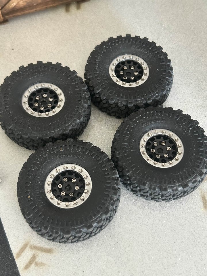 rc4wd wheels / LGRP tires product image (2)