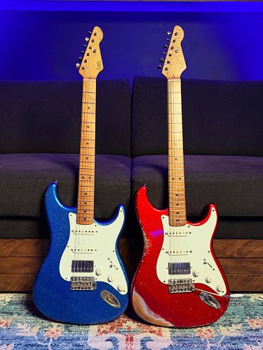 Light Aging (left) or Medium (right) aging?? A couple of @lslinstruments Buddy Blues Signature Saticoys hanging out at the st...