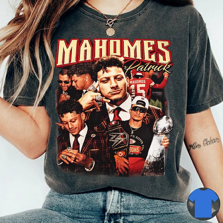 Patrick Mahomes Vintage 90s Graphic T-Shirt - Kansas City Football Fans Retro Bootleg Tee product image (1)
