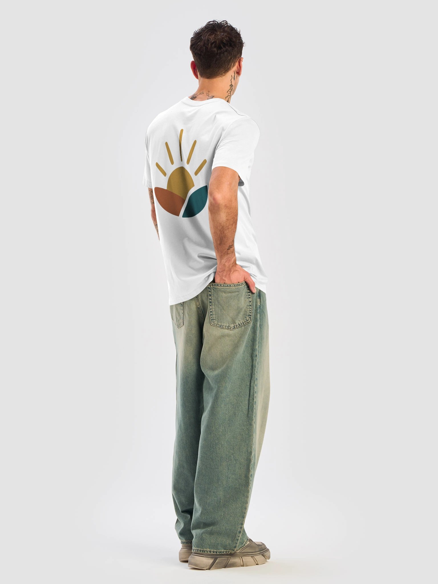 T-shirt product image (21)