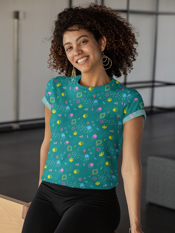 Shifty Seas pattern crop tee product image (1)