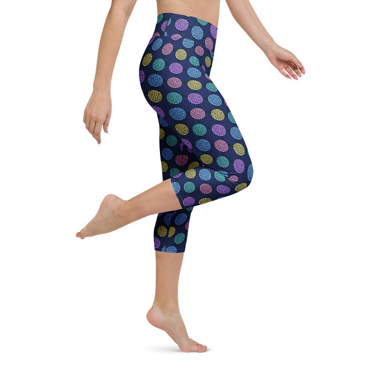 Colorful Leopard Print Yoga Capri Leggings product image (1)